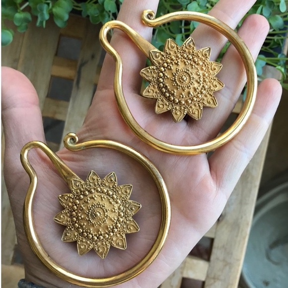 ❗️ISO❗️Maya Jewelry Discontinued Ear Weights - Picture 3 of 6